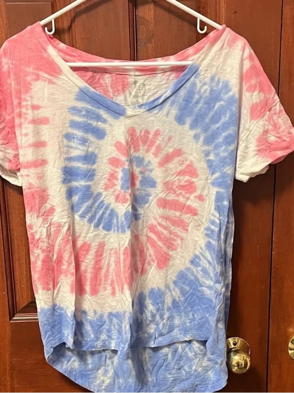 Women's Tie-Dye V-Neck Short Sleeve Top - Pink & Blue